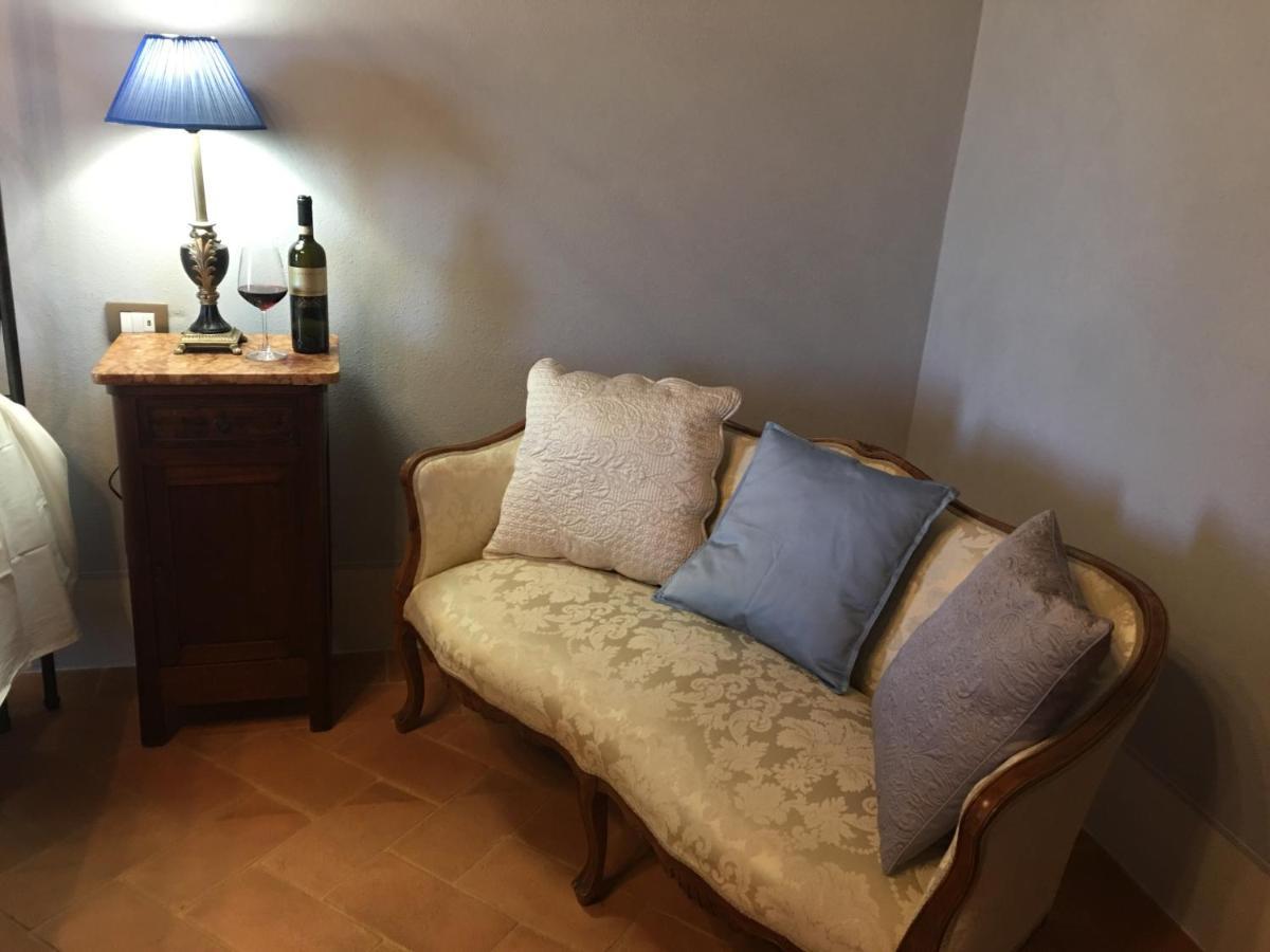 Cordella In Valdorcia Truffle And Olive Oil Resort 몬탈치노 외부 사진
