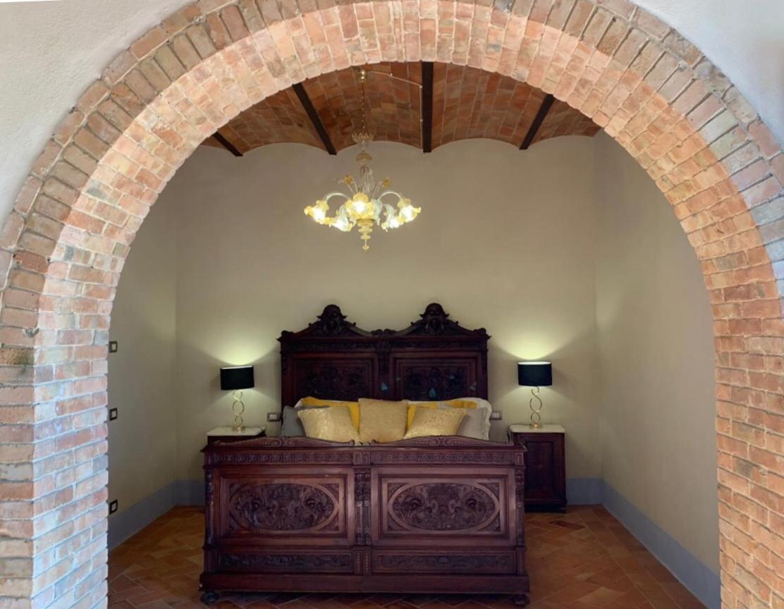 Cordella In Valdorcia Truffle And Olive Oil Resort 몬탈치노 외부 사진